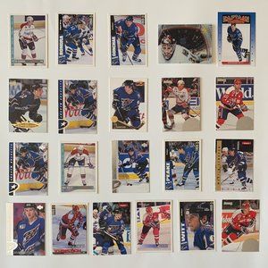 Washington Capitals Vintage NHL Hockey Cards - Lot of 21 w/ Bondra, Gonchar